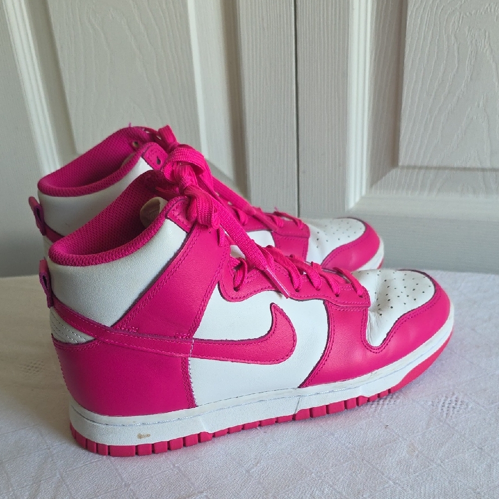 Nike Women’s Dunk High Pink and White High-Top Sneakers Size 7